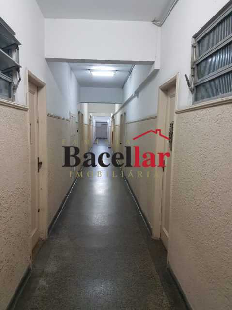 02f41282-97ed-4dd5-b683-4b7e20 - 21