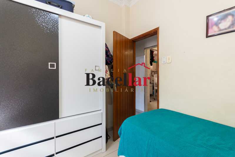 21-830674_quarto_2 - 21