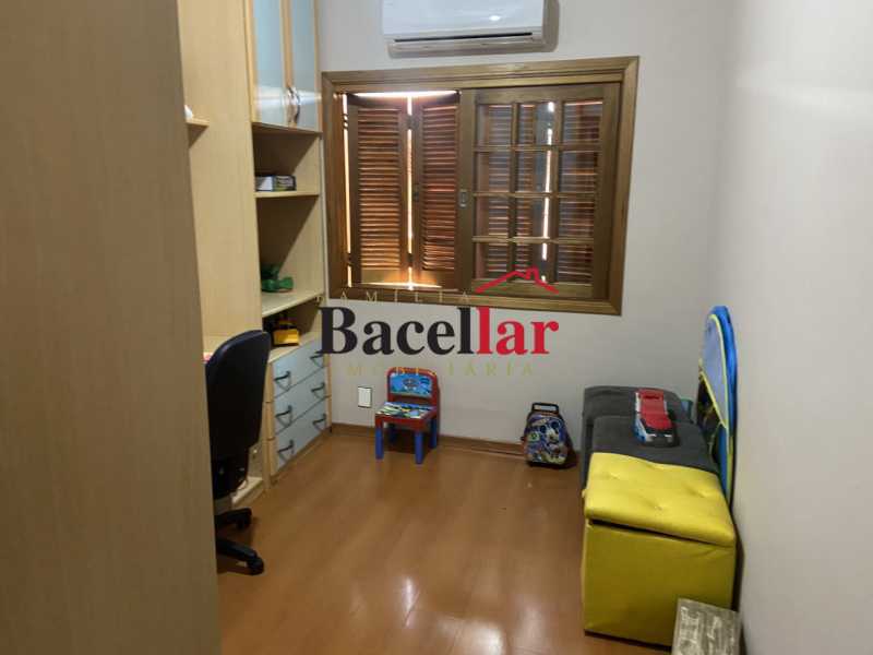 8b5fb9bc-ac2c-49b0-ac30-ec46de - 12