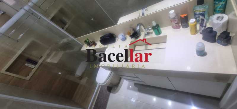 e9702605-65e3-4da2-8187-baccd6 - 28