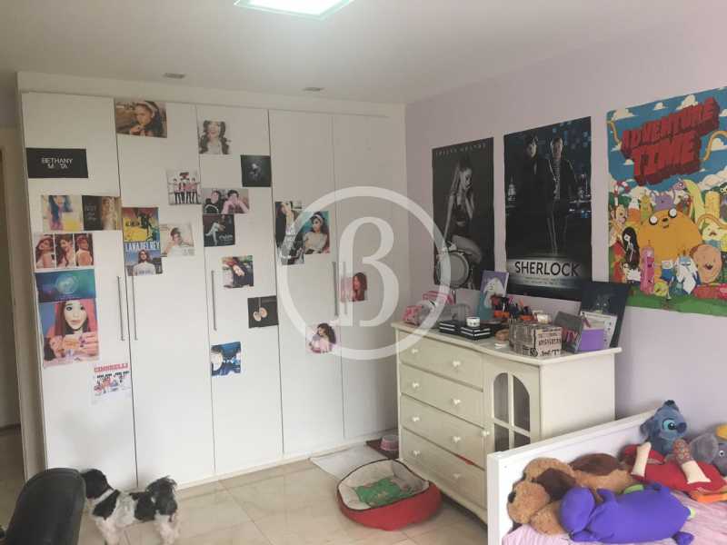 3° QUARTO OUTRO ÂNGULO - 16