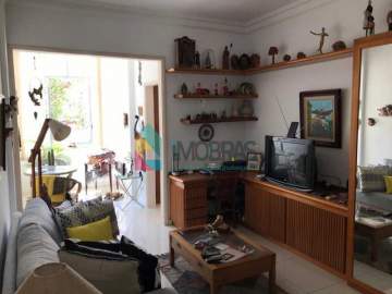 apartamento em rua transversal nobre de Ipanema posto 6 de Copacabana com sala e 2 quartos todo reformado de luxo no porcelanato vaga de garagem próxima para alugar próximo do metrô praia supermercado - CPAP21565