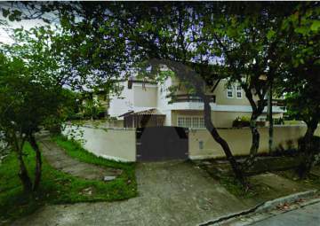 Imperdível - Imobiliária Agatê Imóveis vende ótima casa 3 quartos por R 750.000 - Piratininga - Niterói/RJ. - HTCA30316