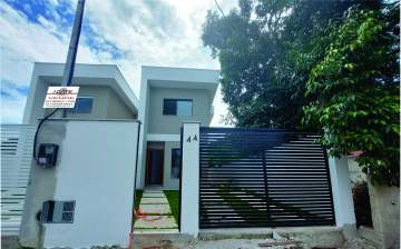 Imobiliária Agatê Imóveis vende ótima casa 3 quartos por R 750.000 - Piratininga - Niterói/RJ. - HTCA30311
