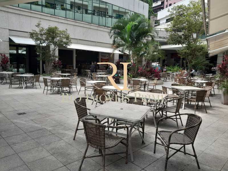 PRAÇA DE ALIMENTAÇÃO - 17