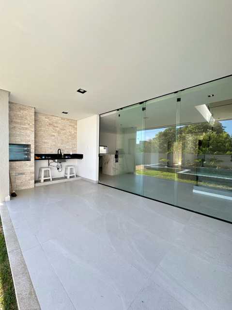 Conheça 8 do imóvel - CASA DUPLEX, 4 QUARTOS (3 SUÍTES), 200,89M², EM ABRANTES - PICN40089 - 8 8 - 8