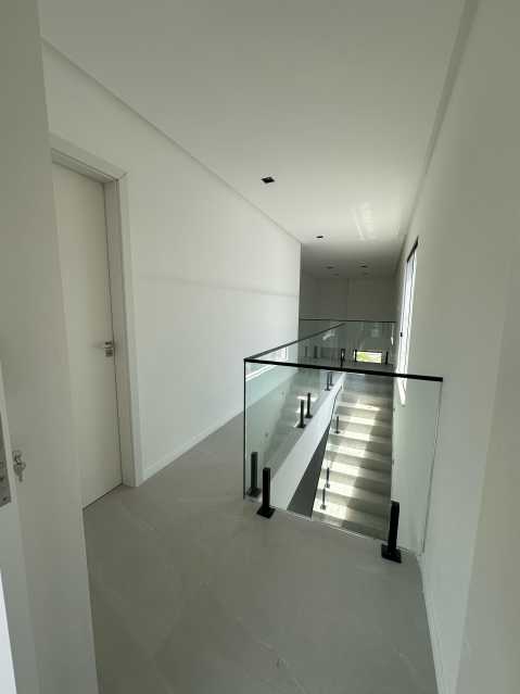 Conheça 18 do imóvel - CASA DUPLEX, 4 QUARTOS (3 SUÍTES), 200,89M², EM ABRANTES - PICN40089 - 18 18 - 18