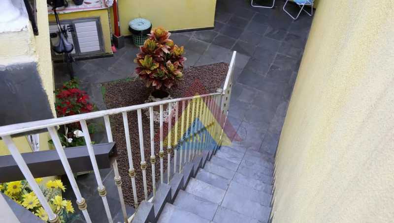 Conheça ESCADA PISO SUPEIOR do imóvel - Casa à venda Rua Engenheiro Wilson Houk, Jardim da Glória, Taboão da Serra - R$ 798.000 - BTCA20004 - 25 ESCADA PISO SUPEIOR - 25