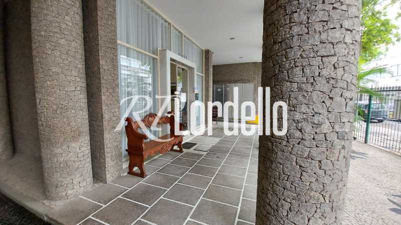Conheça 20201230_113756 do imóvel - Apartamento Charmoso de 2 Quartos com vaga à Venda em Copacabana - Rua Barão de Ipanema - LOAP20019 - 24 20201230_113756 - 24