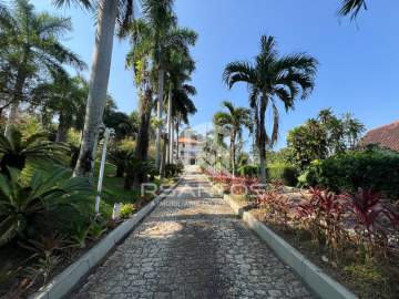 Ótima localização - Casa de alto padrão com 4 quartos, suítes e área total de 2.874m². - JPCN40204
