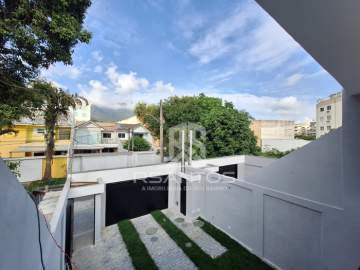 Ótima localização - FREGUESIA - Casa duplex com varandão gourmet, 2 vagas. - JPCN50059