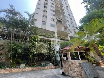 Ótima localização - Condomínio Galileu Galilei - Cobertura com 3 quartos - varanda - 2 vagas. - JPCO30039