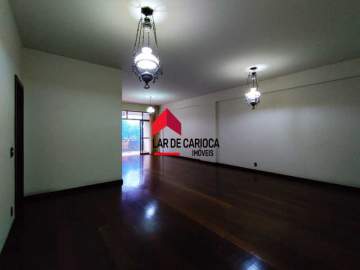 Imperdível - Copacabana - 3 quartos com suíte , varanda e 2 vagas de garagem - LCAP30608