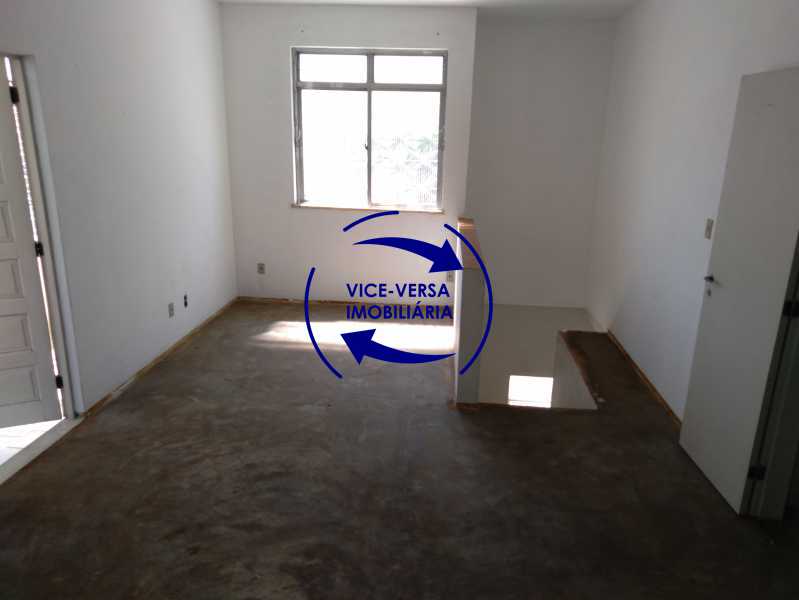 2º andar - sala - 18