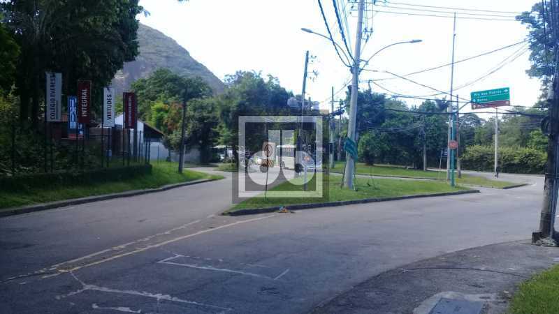 c508e757-8d78-48d6-9f8a-1f1764 - 19