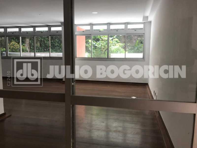 24gaveaandaralto3quartpssuited - 23