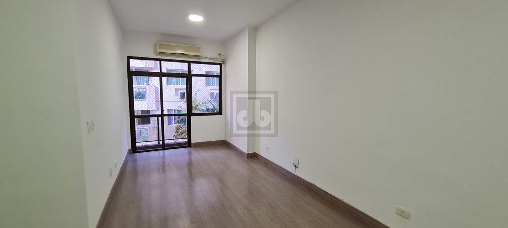 Sala e varanda - 1