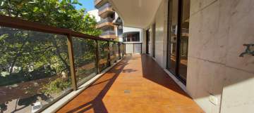 Ótima localização - Apartamento à venda na quadra da praia no Leblon com 130m2 - IPAP20003