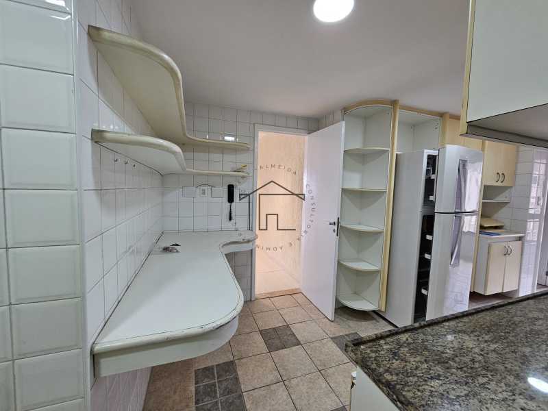 20250404_154157_Cozinha - 27