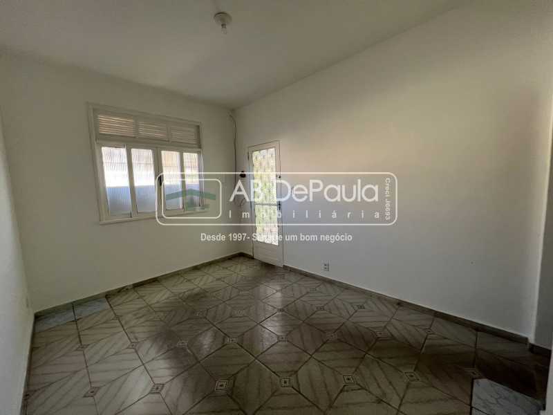 Conheça SALA do imóvel - VENDE EM REALENGO - RUA RIO AZUL - CASA DUPLEX - ABCA40046 - 3 SALA - 3