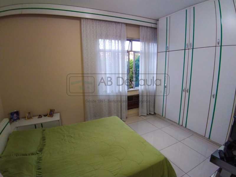 Conheça QUARTO 01 do imóvel - VENDE EM VILA VALQUEIRE - R. DAS TULIPAS - APARTAMENTO COM 03 QUARTOS - ABAP30021 - 10 QUARTO 01 - 10