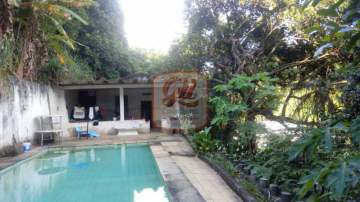 Sítio com 11.500M2, casa avarandada e piscina na Estrada do Catonho - TR0494