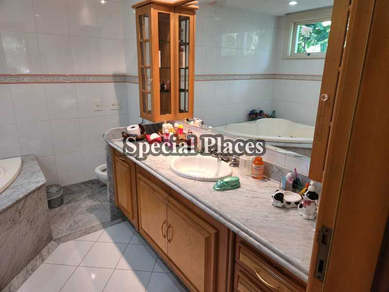SALA DE BANHO - 28