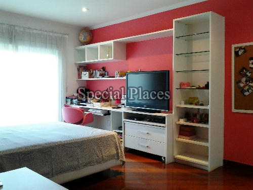SUITE 3 - 21