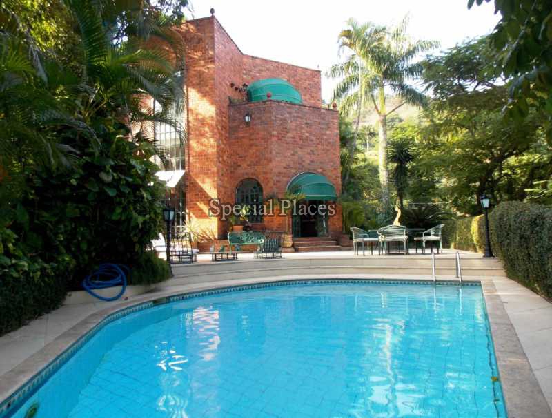 FACHADA - 1