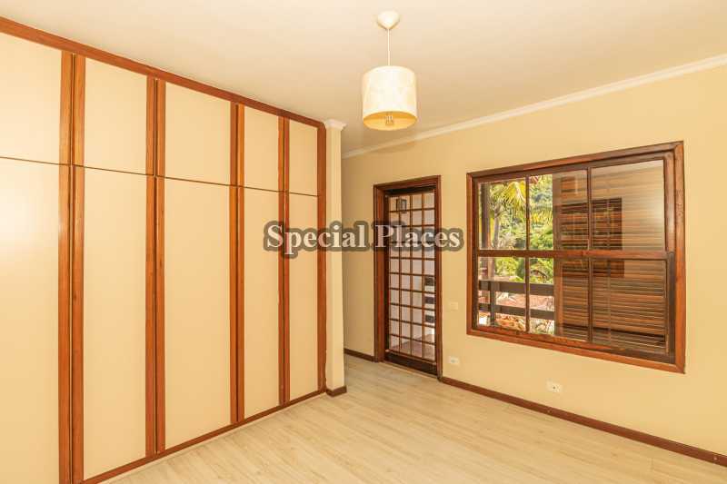 QUARTO - 21
