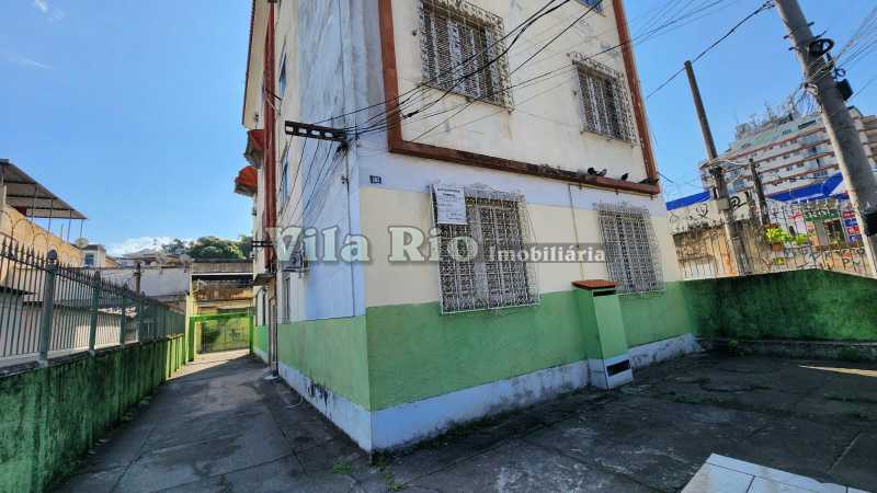 Fachada - 24