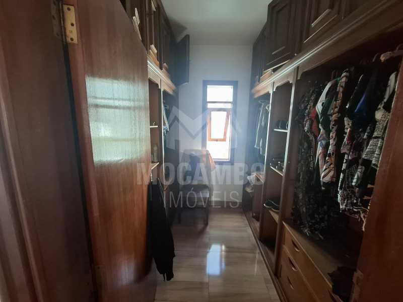 Closet da suíte - 13