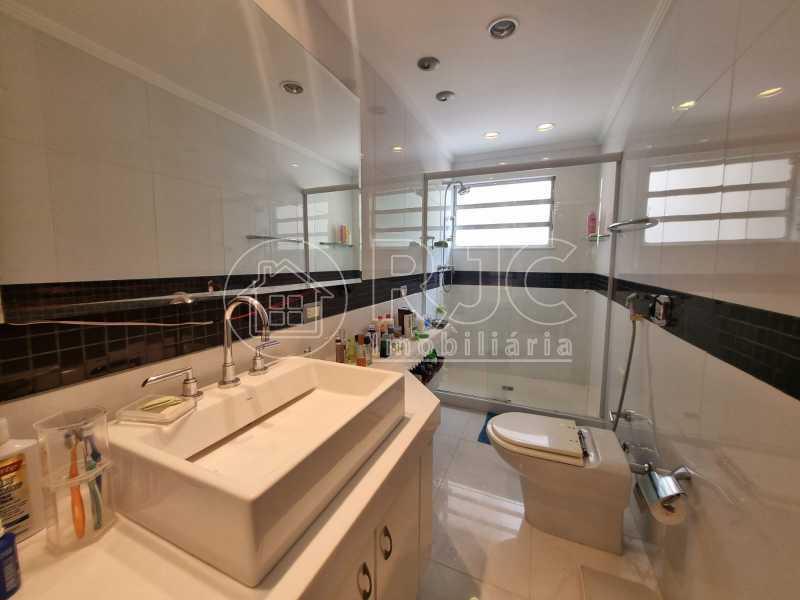 12 BH SUITE. - 11